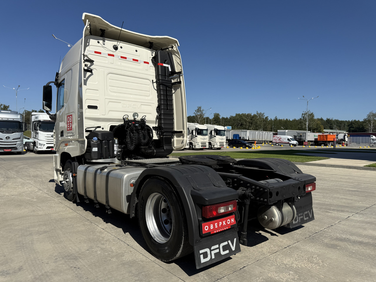 Dongfeng GX - Тягач: фото 5 Dongfeng GX - Тягач: фото 5