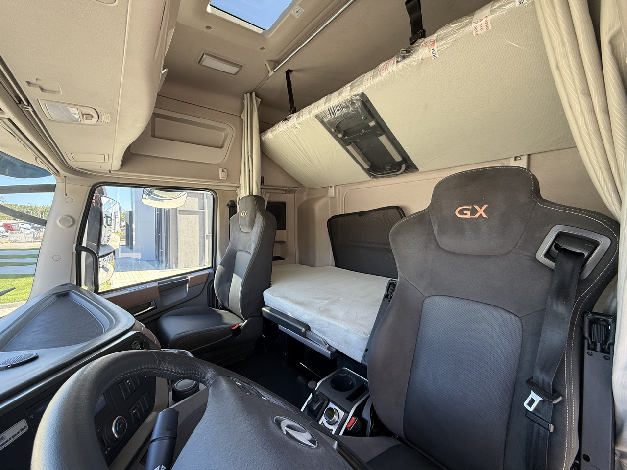 Тягач Dongfeng GX: фото 19 Тягач Dongfeng GX: фото 19