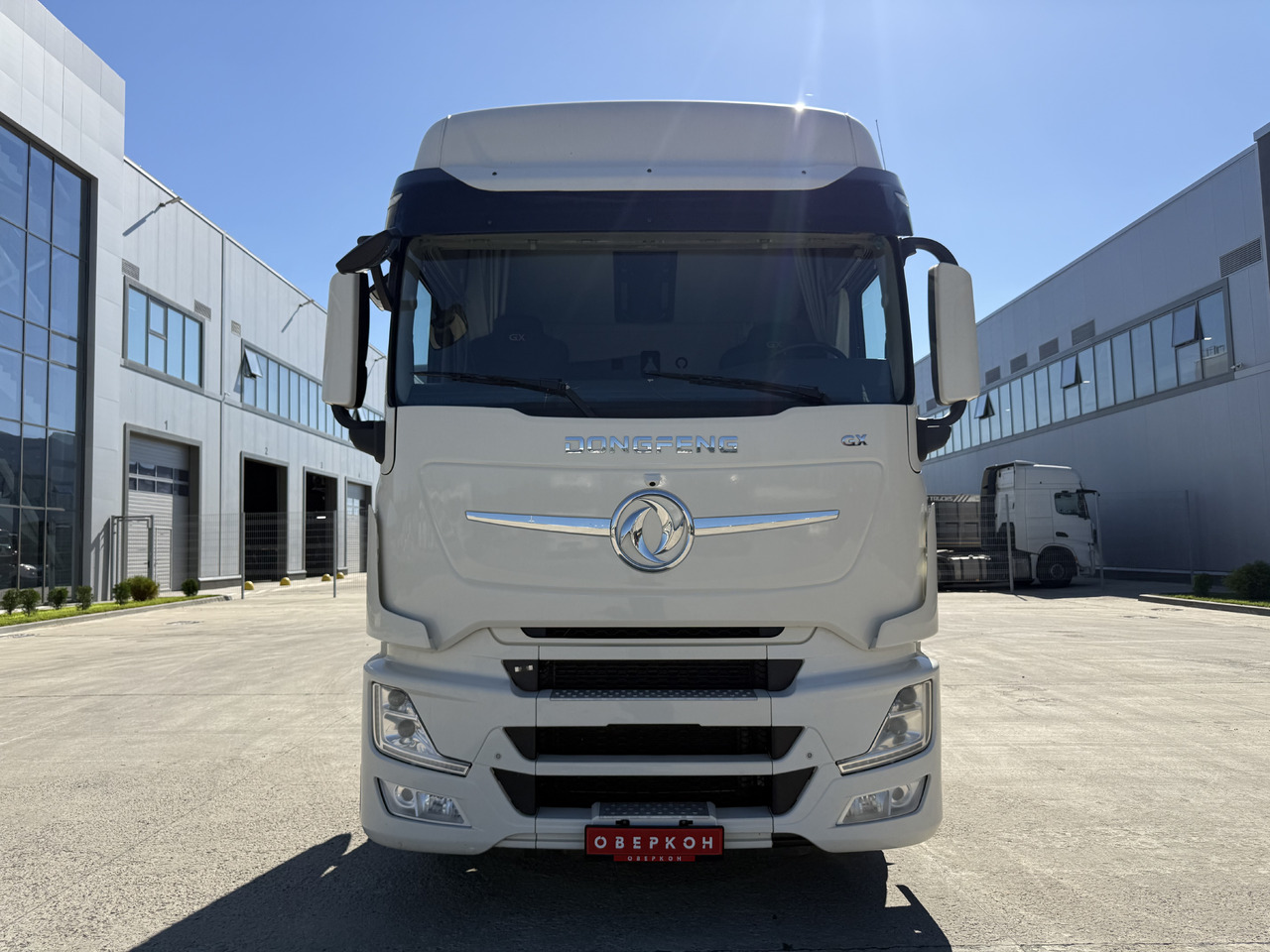 Тягач Dongfeng GX: фото 8 Тягач Dongfeng GX: фото 8
