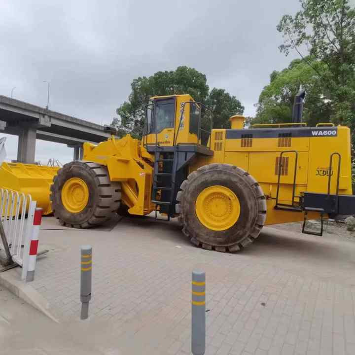 Used Wheel Loader Komatsu WA600-3 Good Working Condition High Quality Nice Price Original Japan Machine - Колёсный погрузчик: фото 5 Used Wheel Loader Komatsu WA600-3 Good Working Condition High Quality Nice Price Original Japan Machine - Колёсный погрузчик: фото 5