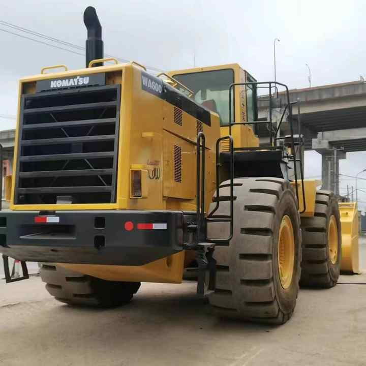 Used Wheel Loader Komatsu WA600-3 Good Working Condition High Quality Nice Price Original Japan Machine - Колёсный погрузчик: фото 1 Used Wheel Loader Komatsu WA600-3 Good Working Condition High Quality Nice Price Original Japan Machine - Колёсный погрузчик: фото 1