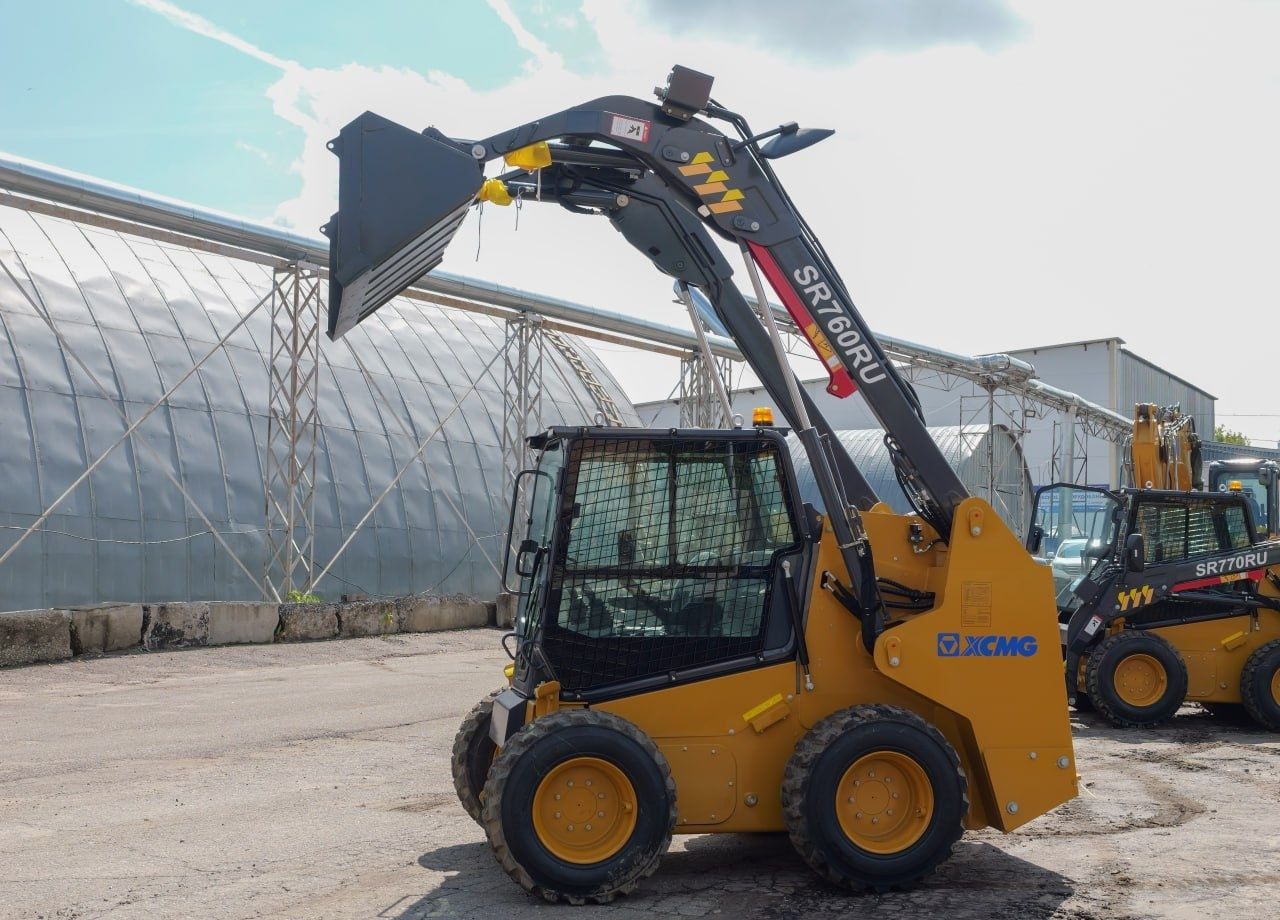 XCMG SR760RU - Мини-погрузчик (с бортовым поворотом): фото 1 XCMG SR760RU - Мини-погрузчик (с бортовым поворотом): фото 1
