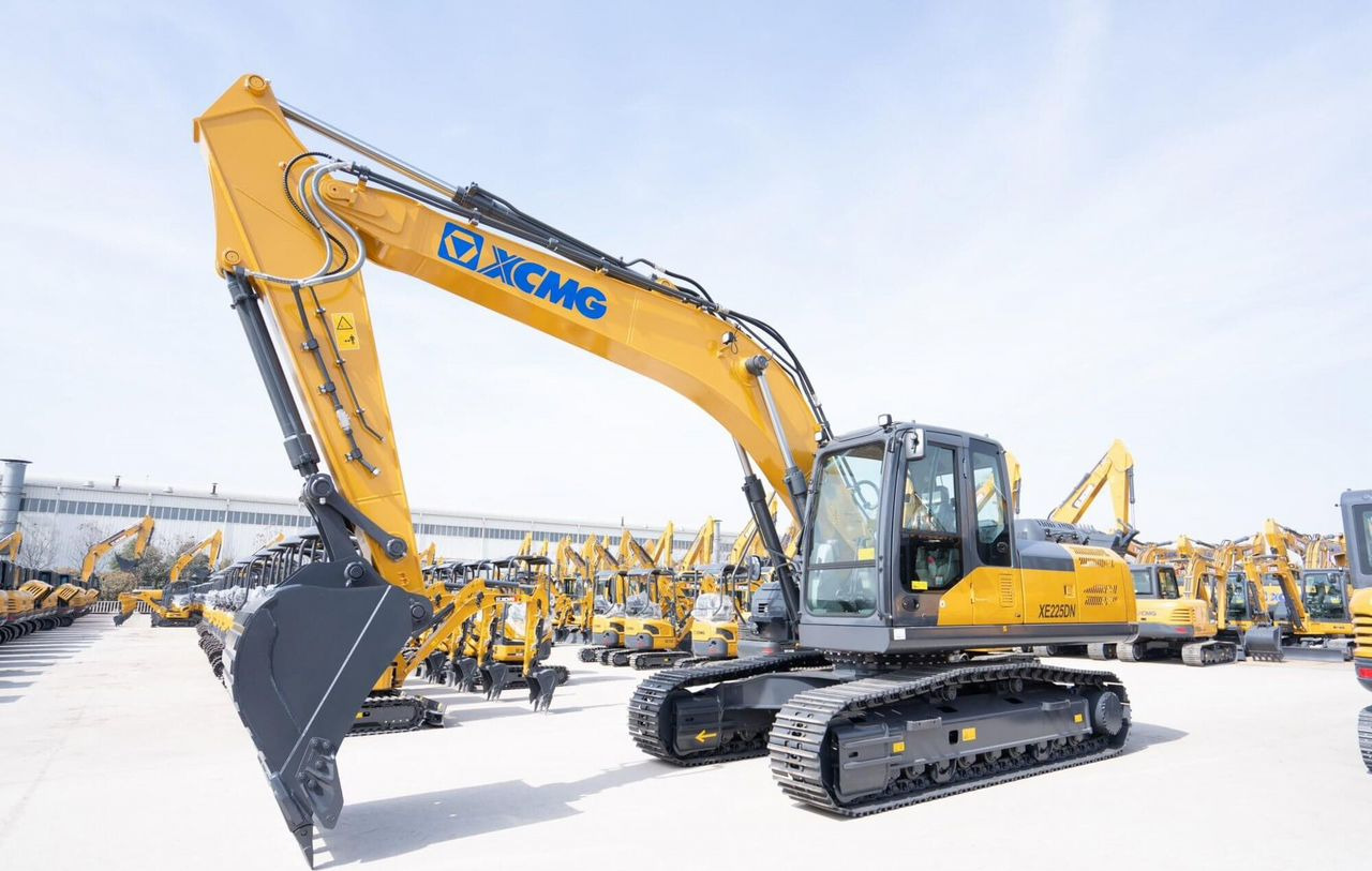 XCMG XE225DN - Гусеничный экскаватор: фото 1 XCMG XE225DN - Гусеничный экскаватор: фото 1