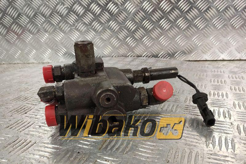 Valves set Case 921C - Гидравлический клапан для Строительной техники: фото 1 Valves set Case 921C - Гидравлический клапан для Строительной техники: фото 1