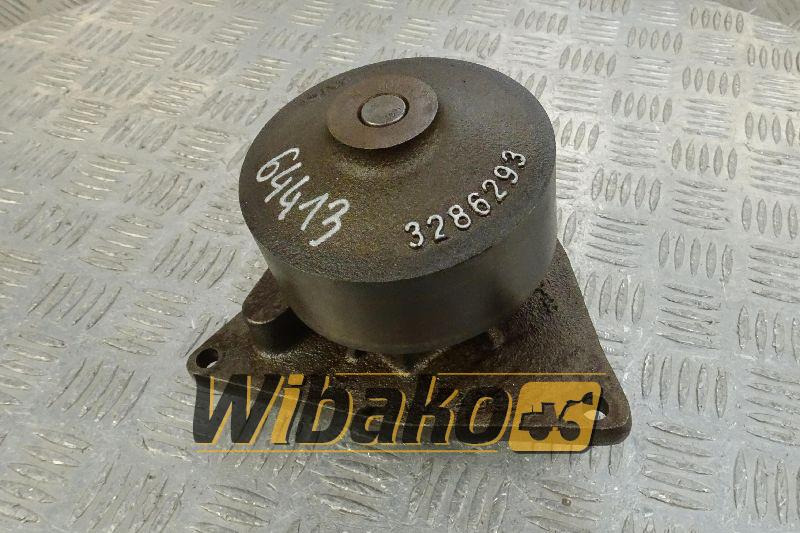 Water pump Komatsu 6743-61-1530 - Помпа для Строительной техники: фото 1 Water pump Komatsu 6743-61-1530 - Помпа для Строительной техники: фото 1