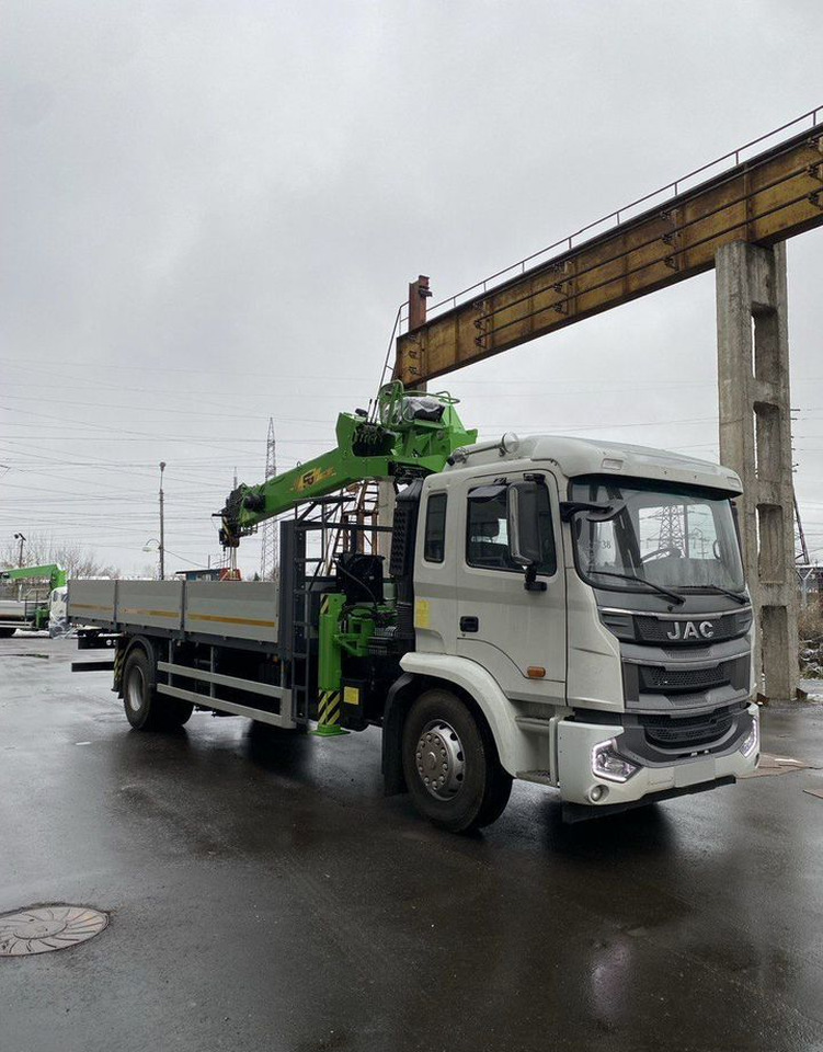 JAC N180 - Бортовой грузовик/ Платформа, Автоманипулятор: фото 1 JAC N180 - Бортовой грузовик/ Платформа, Автоманипулятор: фото 1