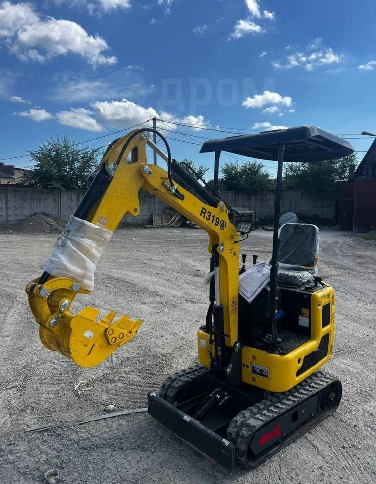 Rippa R319 - Мини-экскаватор: фото 1 Rippa R319 - Мини-экскаватор: фото 1