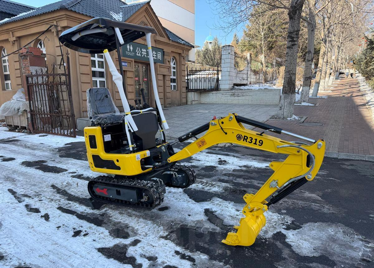 Rippa R319 - Мини-экскаватор: фото 3 Rippa R319 - Мини-экскаватор: фото 3