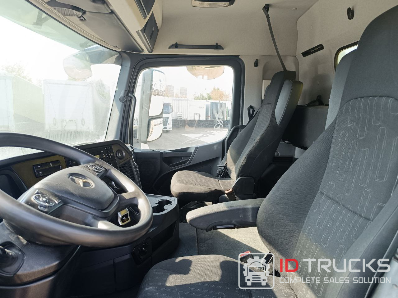 Самосвал Mercedes-Benz Arocs 4145 K, 2020: фото 15 Самосвал Mercedes-Benz Arocs 4145 K, 2020: фото 15