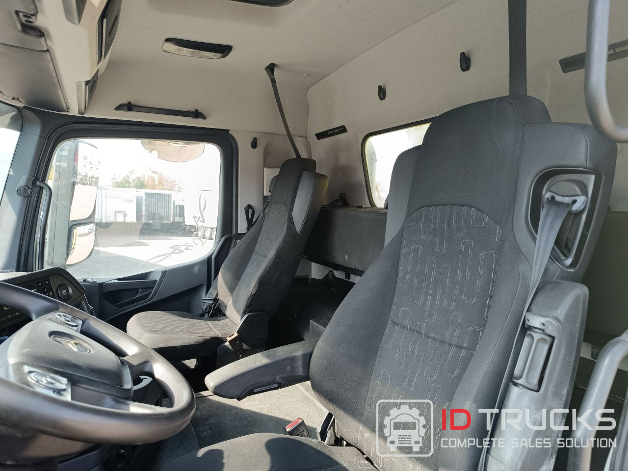 Самосвал Mercedes-Benz Arocs 4145 K, 2020: фото 14 Самосвал Mercedes-Benz Arocs 4145 K, 2020: фото 14