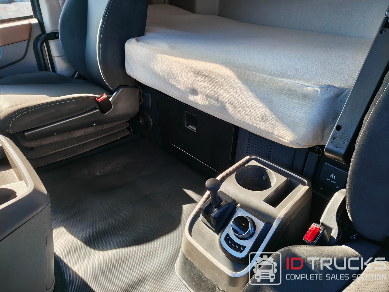 Тягач Седельный тягач Dongfeng GX, 2024: фото 15 Тягач Седельный тягач Dongfeng GX, 2024: фото 15