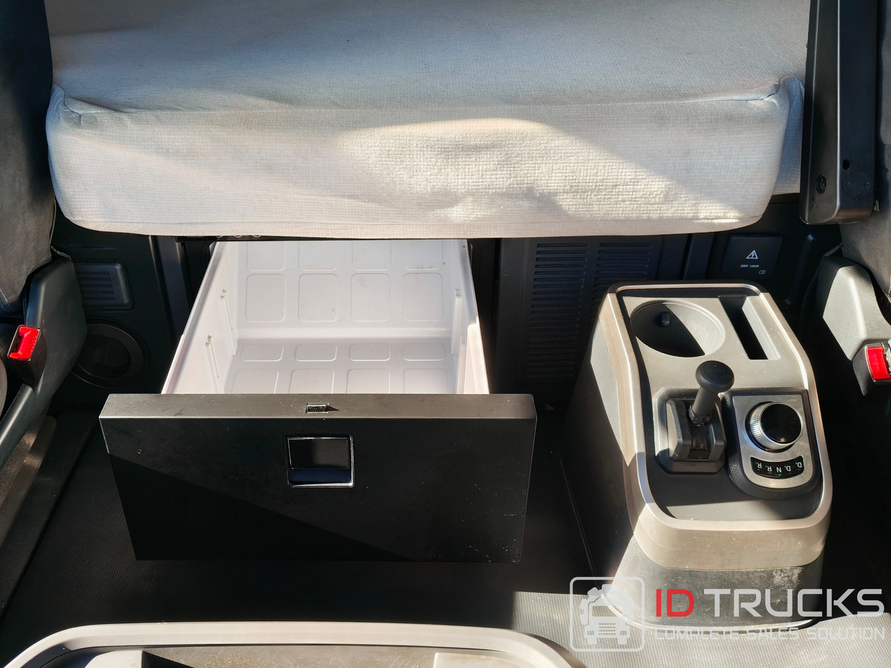 Тягач Седельный тягач Dongfeng GX, 2024: фото 18 Тягач Седельный тягач Dongfeng GX, 2024: фото 18