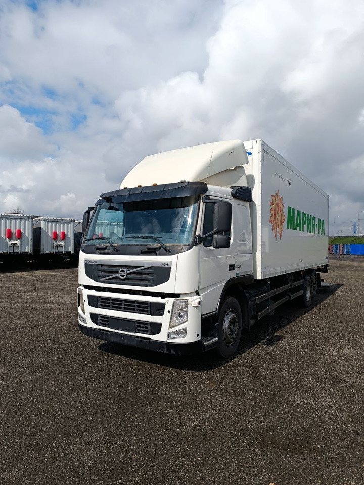 Volvo FM Truck 6x2, 2012 - Изотермический полуприцеп: фото 1 Volvo FM Truck 6x2, 2012 - Изотермический полуприцеп: фото 1