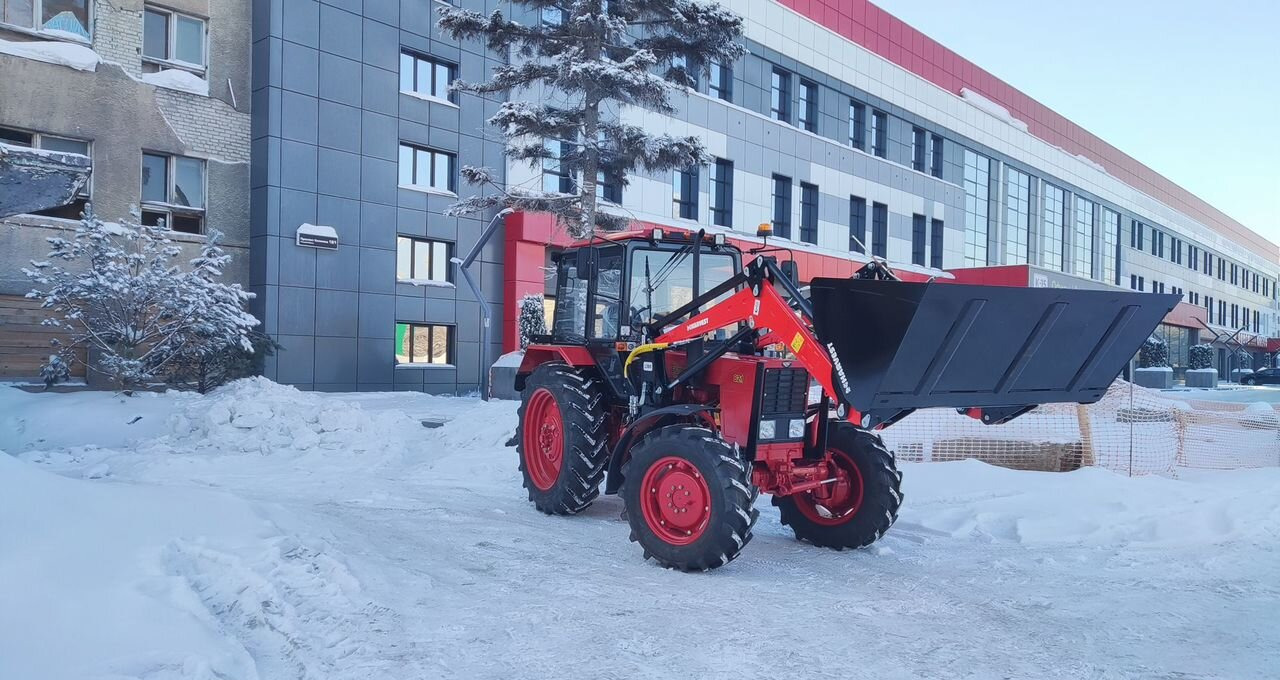 Harvest Харвест 1300L/1 - Фронтальный погрузчик для трактора: фото 2 Harvest Харвест 1300L/1 - Фронтальный погрузчик для трактора: фото 2