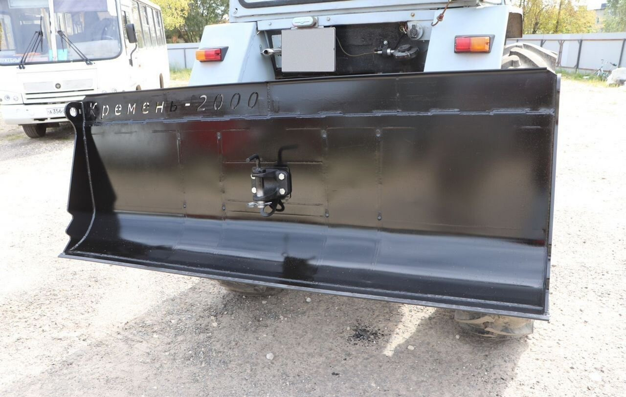 Новый Отвал Отвал Кремень ок2000 L2000мм на заднюю навеску: фото 18 Новый Отвал Отвал Кремень ок2000 L2000мм на заднюю навеску: фото 18