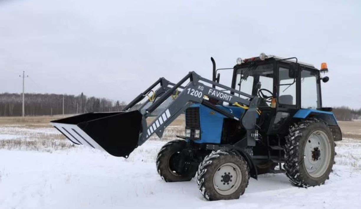 Палехагромаш Фаворит 1200 Оптима - Фронтальный погрузчик для трактора: фото 3 Палехагромаш Фаворит 1200 Оптима - Фронтальный погрузчик для трактора: фото 3
