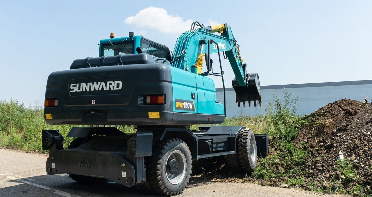 SUNWARD SWE 150W - Колёсный экскаватор: фото 5 SUNWARD SWE 150W - Колёсный экскаватор: фото 5