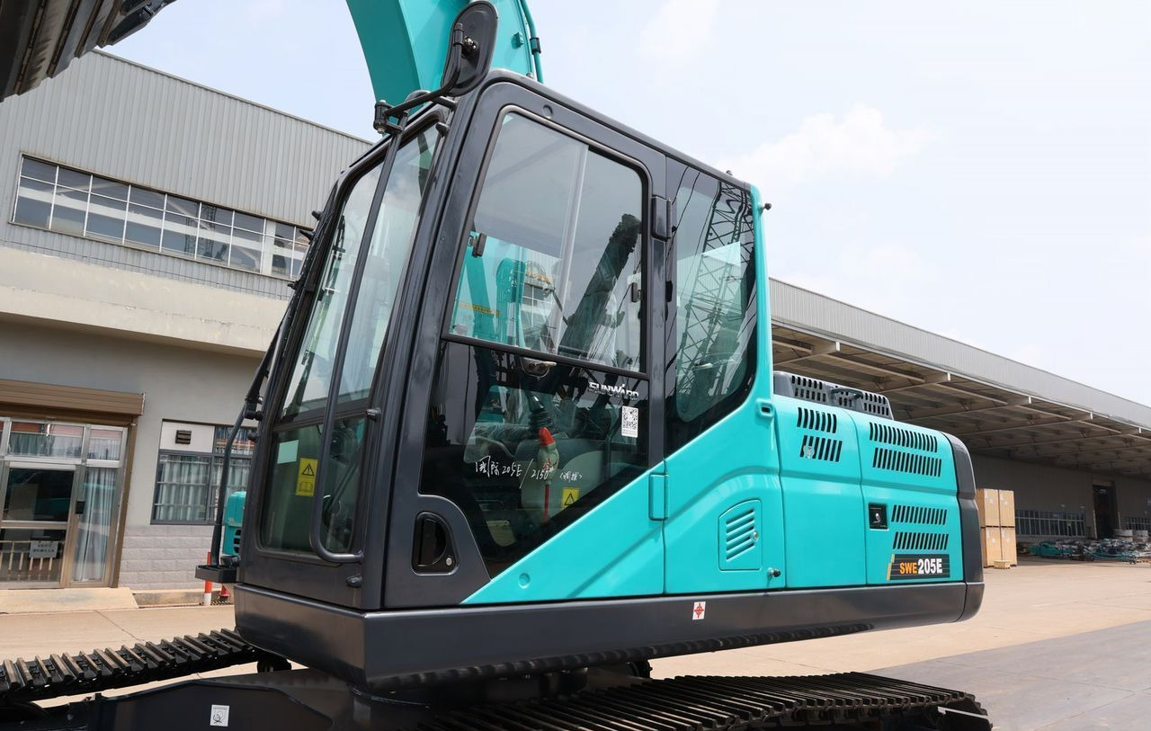 Новый Гусеничный экскаватор SUNWARD SWE 205E: фото 16