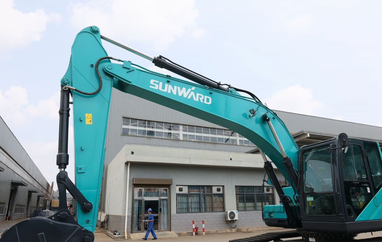 Новый Гусеничный экскаватор SUNWARD SWE 205E: фото 32