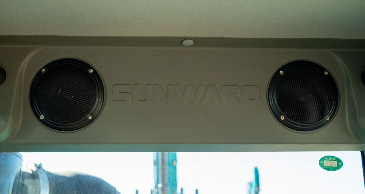 Новый Гусеничный экскаватор SUNWARD SWE 500E-3H: фото 20 Новый Гусеничный экскаватор SUNWARD SWE 500E-3H: фото 20