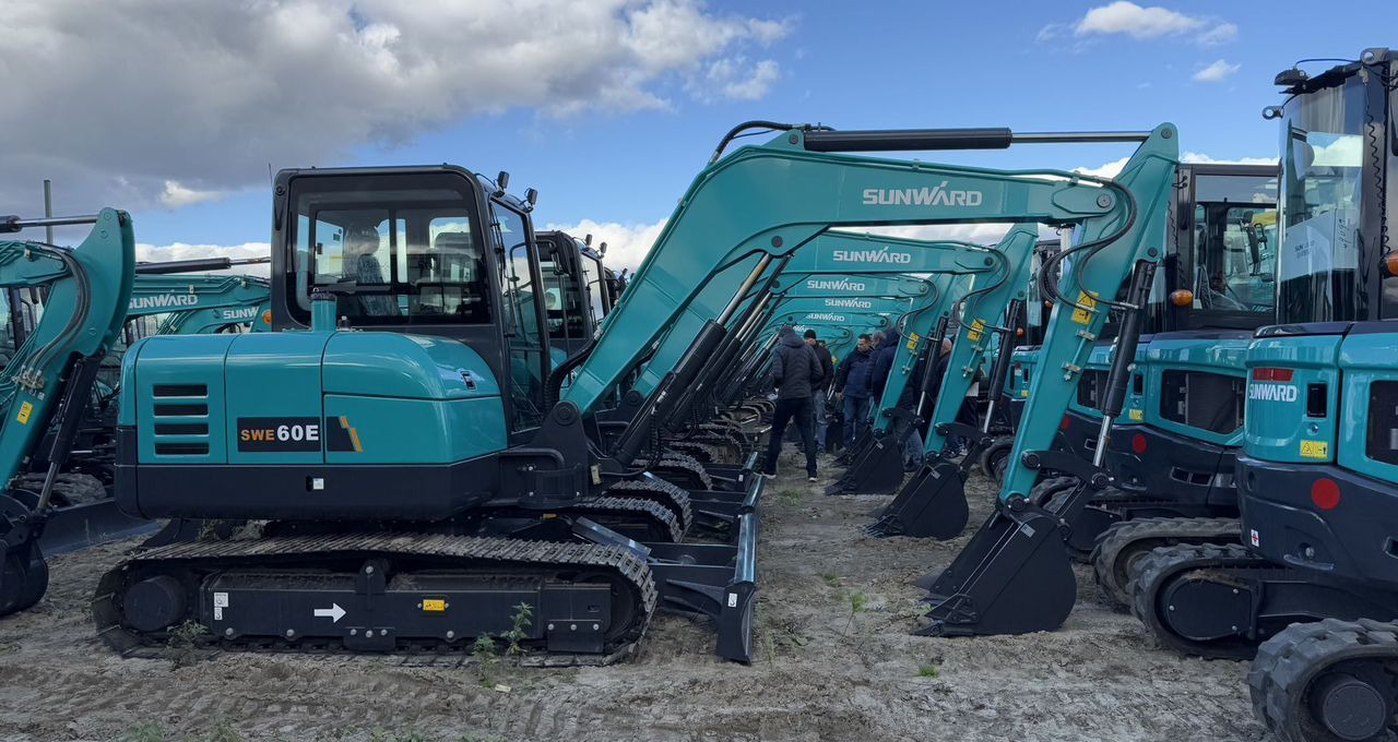 Новый Мини-экскаватор SUNWARD SWE 60E: фото 9 Новый Мини-экскаватор SUNWARD SWE 60E: фото 9