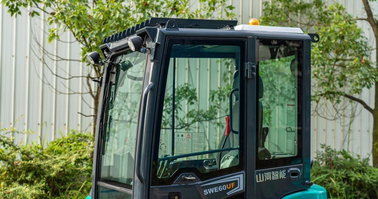 Новый Мини-экскаватор SUNWARD SWE 60UF: фото 32 Новый Мини-экскаватор SUNWARD SWE 60UF: фото 32