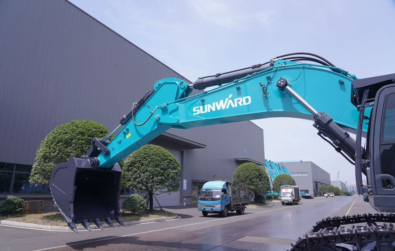 Новый Гусеничный экскаватор SUNWARD SWE 700F: фото 6 Новый Гусеничный экскаватор SUNWARD SWE 700F: фото 6