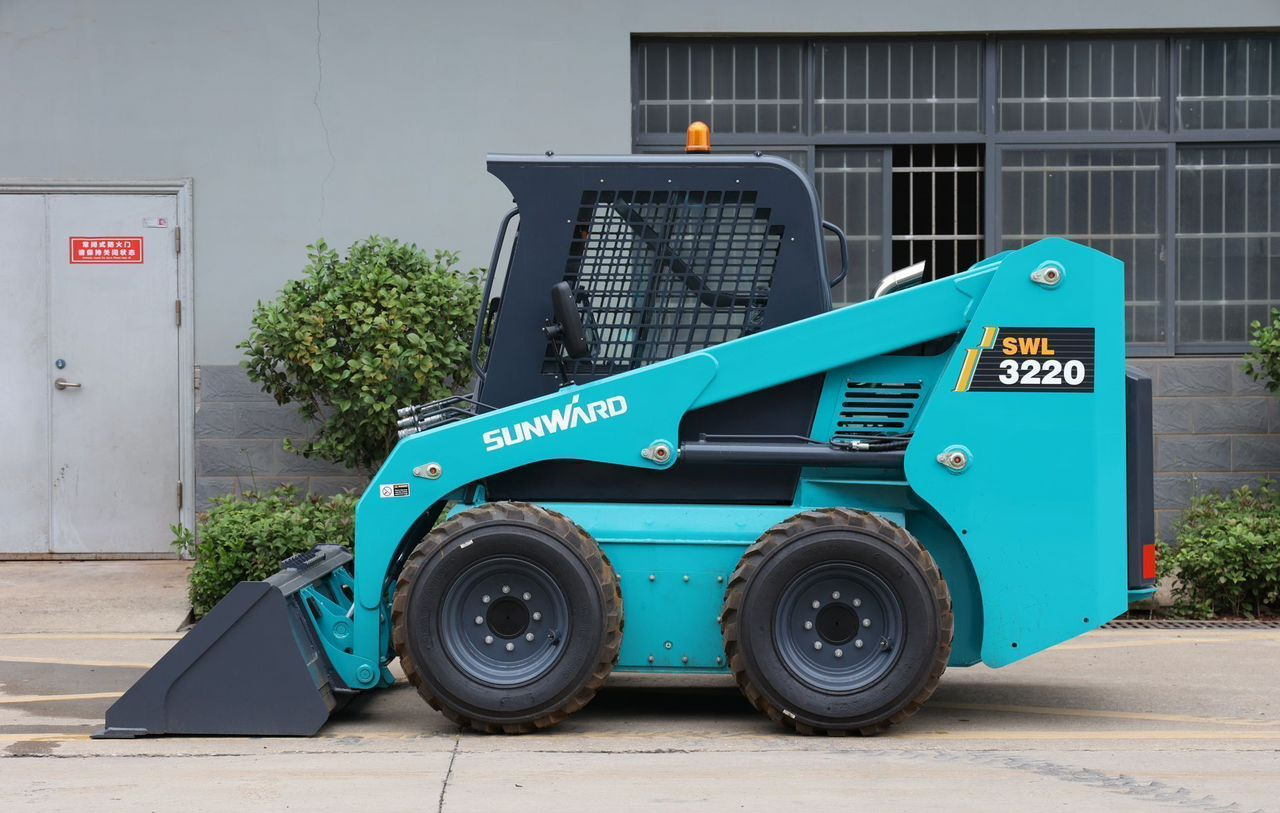 Новый Мини-погрузчик (с бортовым поворотом) SUNWARD SWL3220: фото 27 Новый Мини-погрузчик (с бортовым поворотом) SUNWARD SWL3220: фото 27