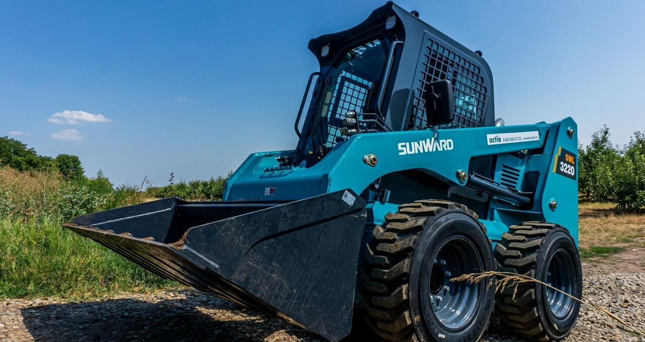 Новый Мини-погрузчик (с бортовым поворотом) SUNWARD SWL3220: фото 21