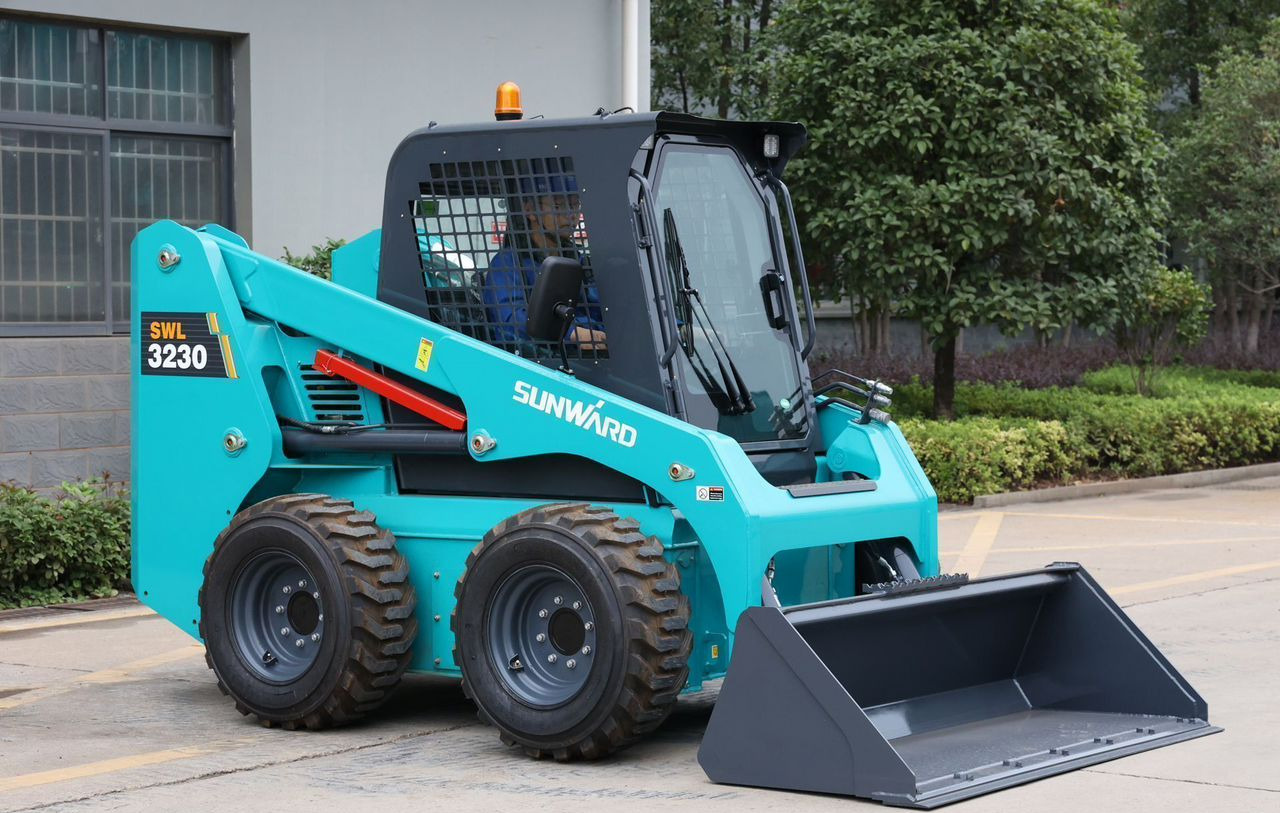 Новый Мини-погрузчик (с бортовым поворотом) SUNWARD SWL3220: фото 35 Новый Мини-погрузчик (с бортовым поворотом) SUNWARD SWL3220: фото 35