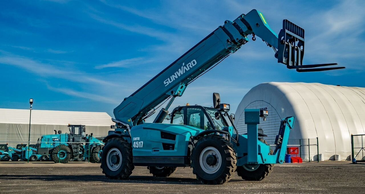 Новый Телескопический погрузчик SUNWARD SWTH4517: фото 8 Новый Телескопический погрузчик SUNWARD SWTH4517: фото 8