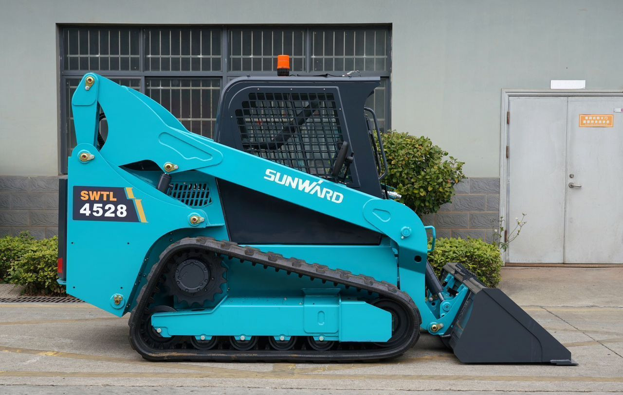 Новый Мини-погрузчик (с бортовым поворотом) SUNWARD SWTL4528: фото 37 Новый Мини-погрузчик (с бортовым поворотом) SUNWARD SWTL4528: фото 37