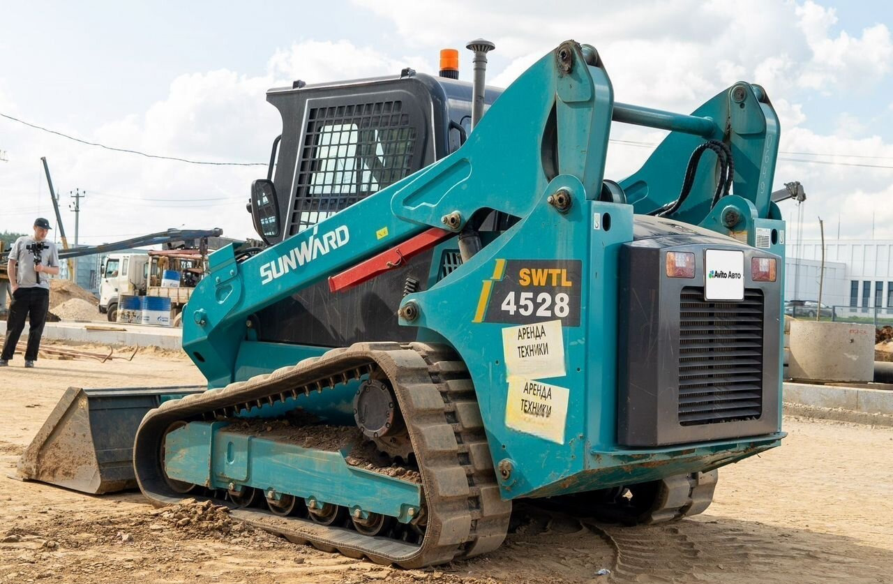 Новый Мини-погрузчик (с бортовым поворотом) SUNWARD SWTL4528: фото 32 Новый Мини-погрузчик (с бортовым поворотом) SUNWARD SWTL4528: фото 32