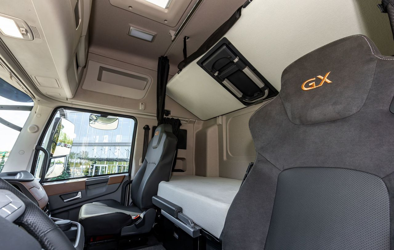 Dongfeng GX - Тягач: фото 2 Dongfeng GX - Тягач: фото 2
