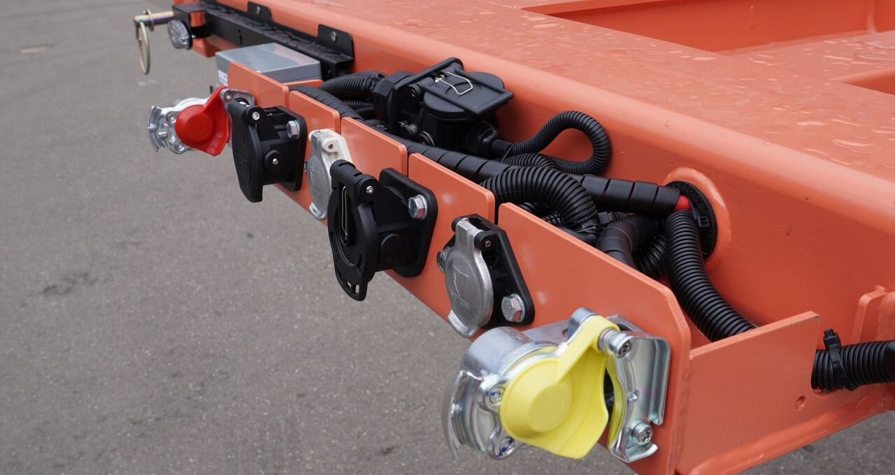 Новый Полуприцеп контейнеровоз (BDF, сменный кузов) HELFIMMER Container: фото 13