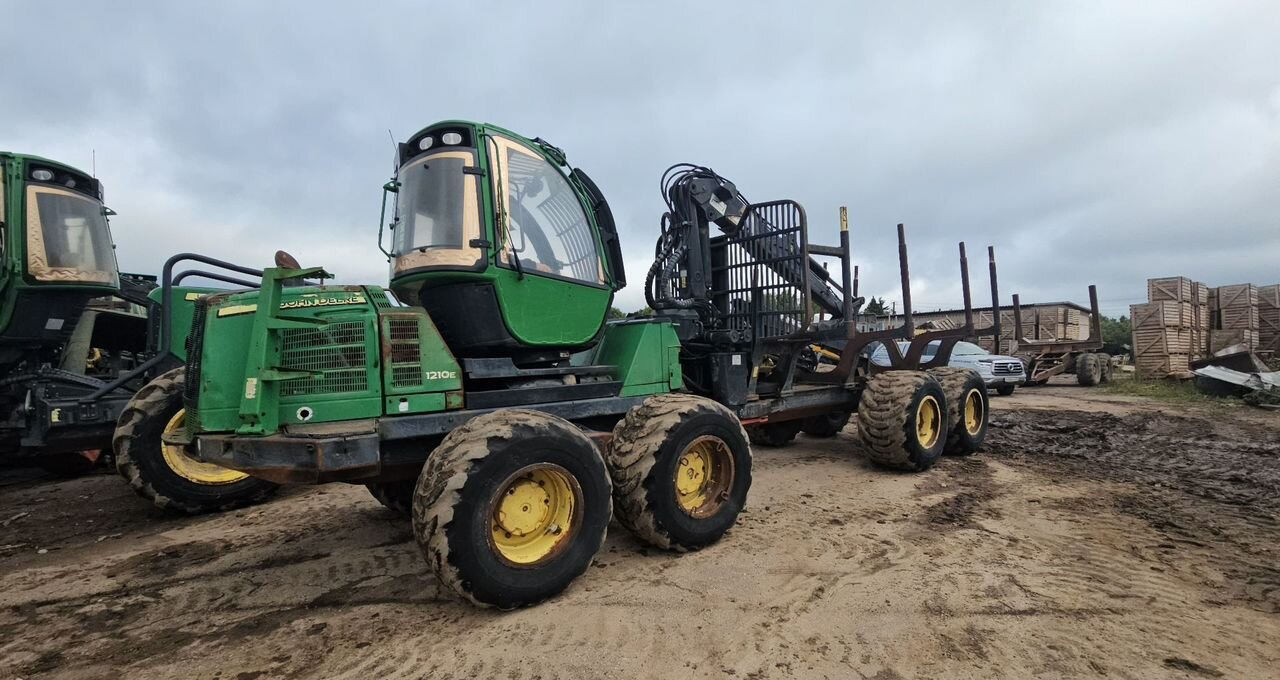 Форвардер John Deere 1170/1210E: фото 15