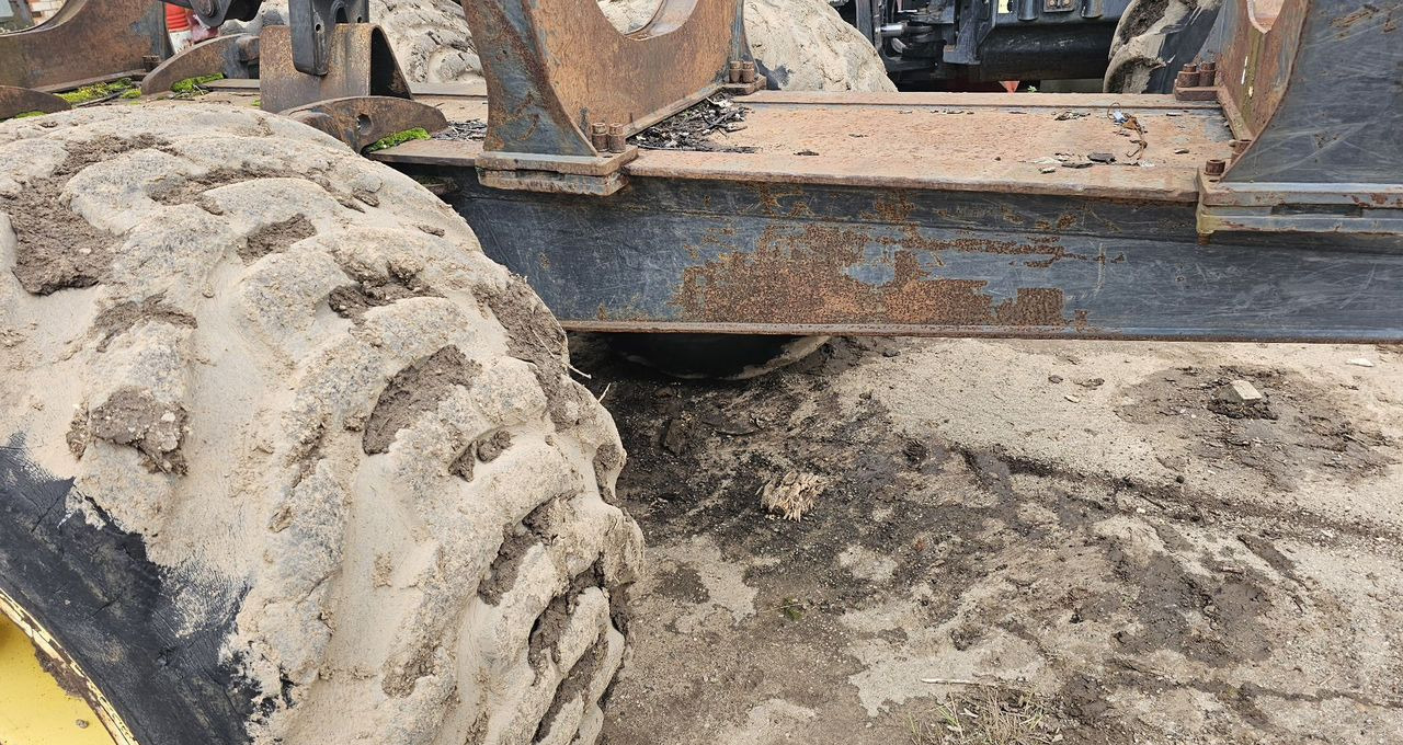Форвардер John Deere 1170/1210E: фото 21