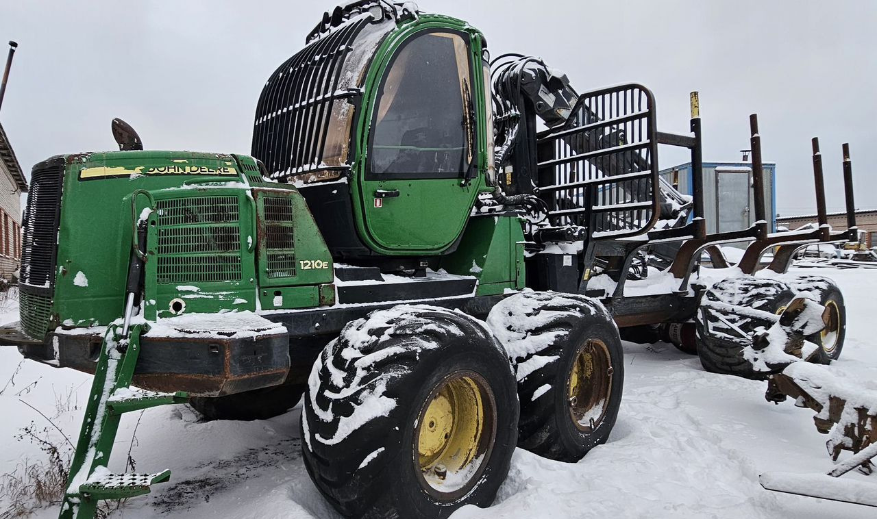 Форвардер John Deere 1170/1210E: фото 35