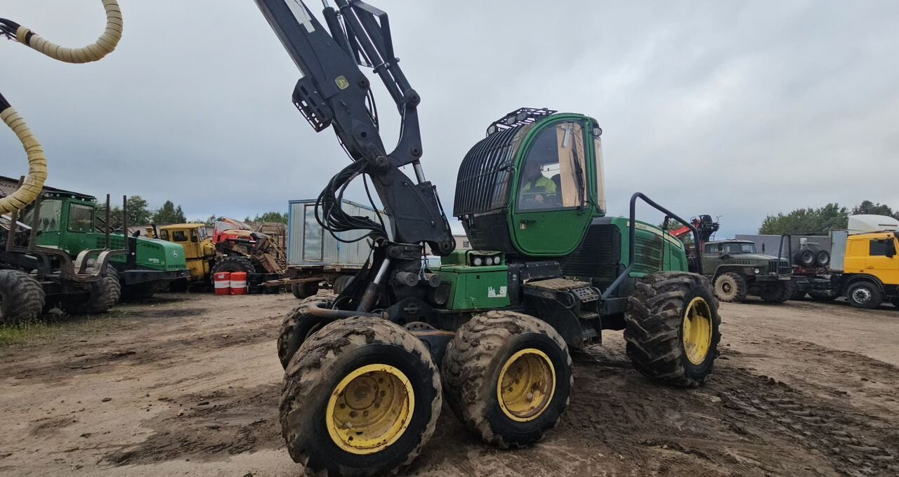 Форвардер John Deere 1170/1210E: фото 16