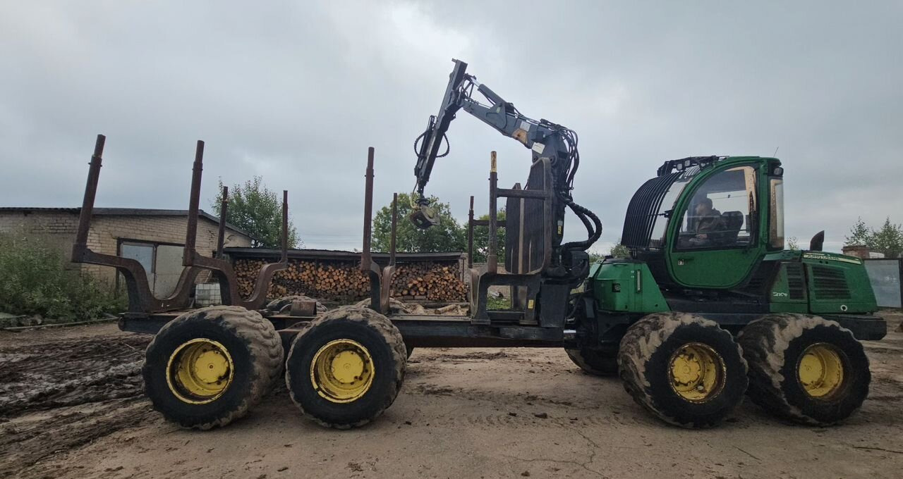 Форвардер John Deere 1170/1210E: фото 19