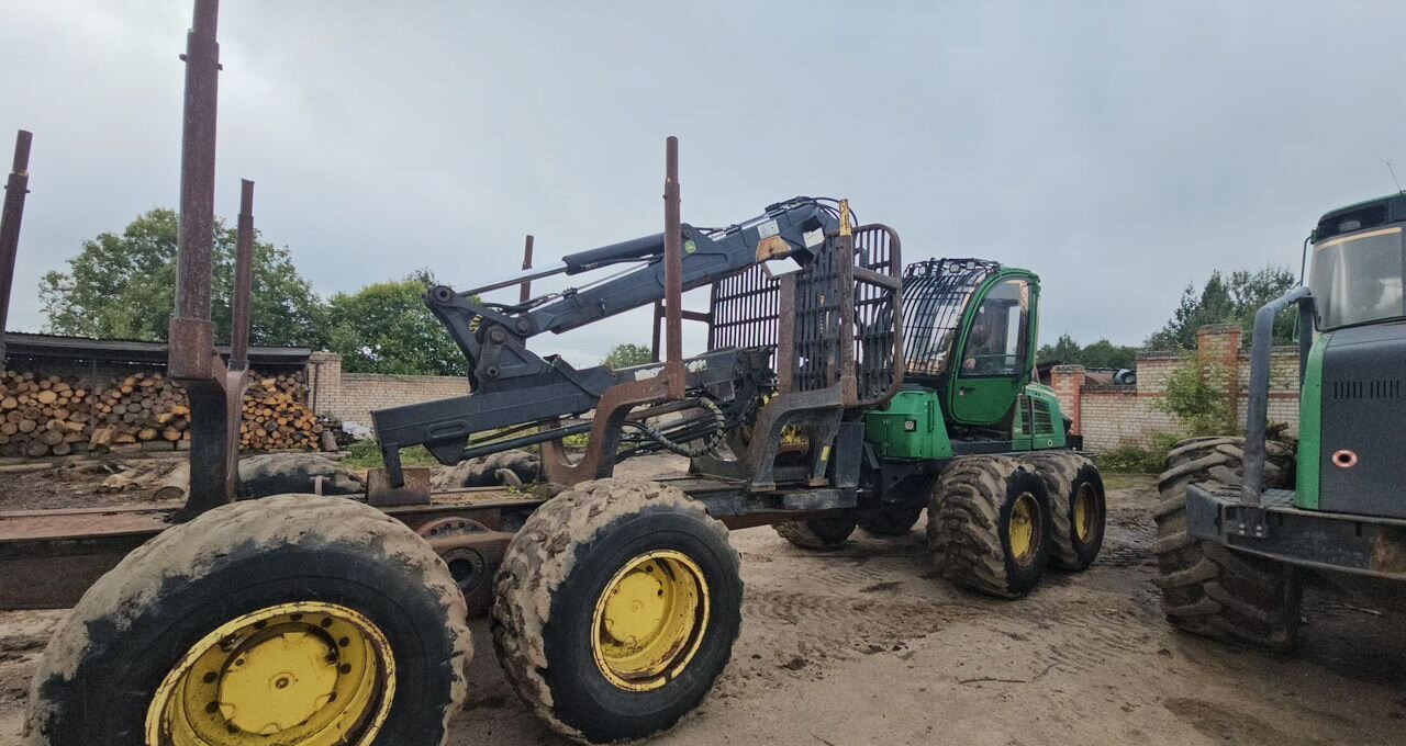 Форвардер John Deere 1170/1210E: фото 18