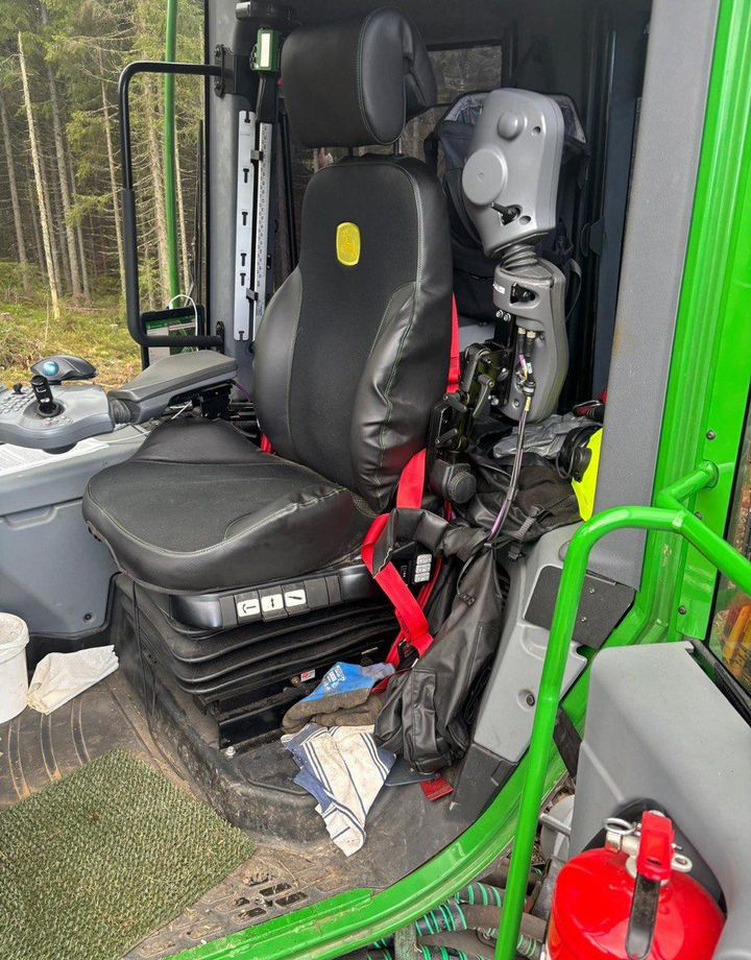 John Deere 1270E/1270G - Харвестер: фото 3 John Deere 1270E/1270G - Харвестер: фото 3