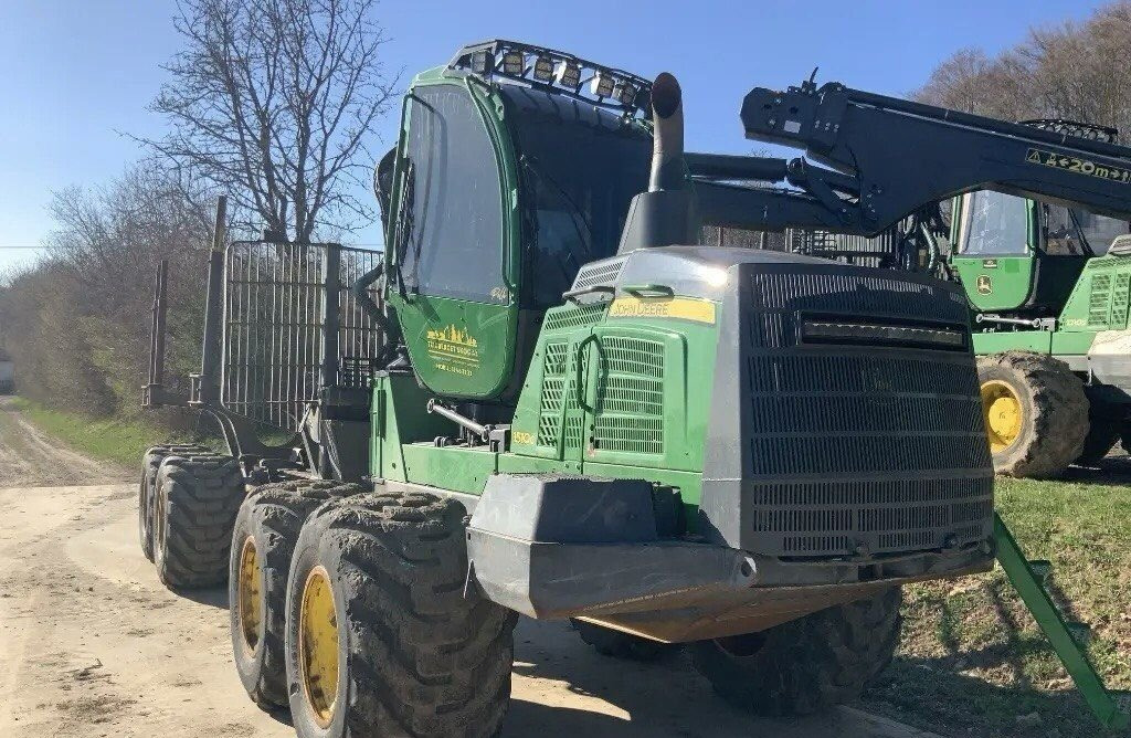 John Deere 1510E / 1510G - Форвардер: фото 1 John Deere 1510E / 1510G - Форвардер: фото 1