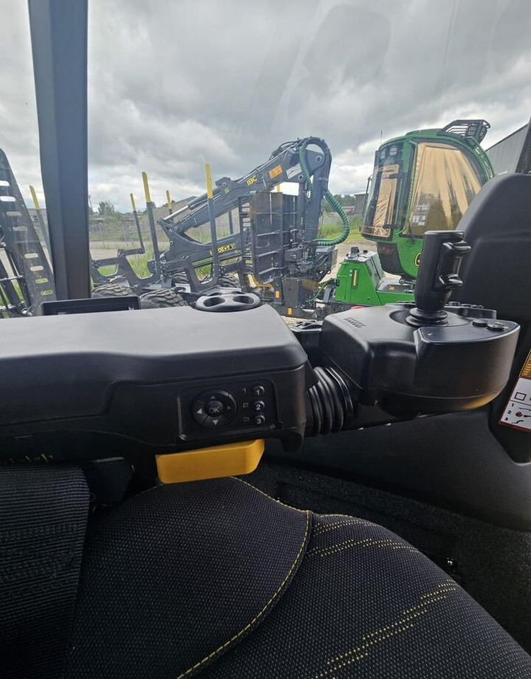 Форвардер John Deere 1510E / 1510G: фото 12