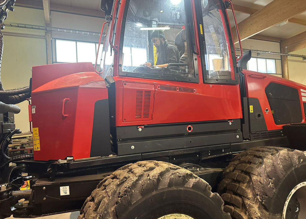 Новый Форвардер Komatsu 875: фото 6 Новый Форвардер Komatsu 875: фото 6