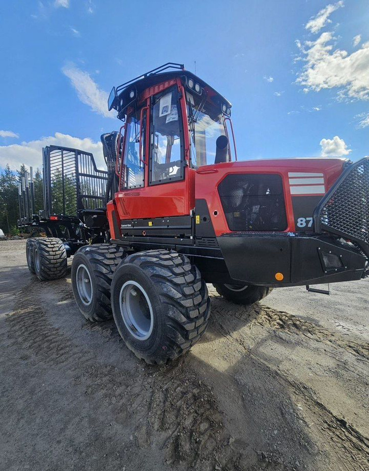 Komatsu 875 - Форвардер: фото 3 Komatsu 875 - Форвардер: фото 3