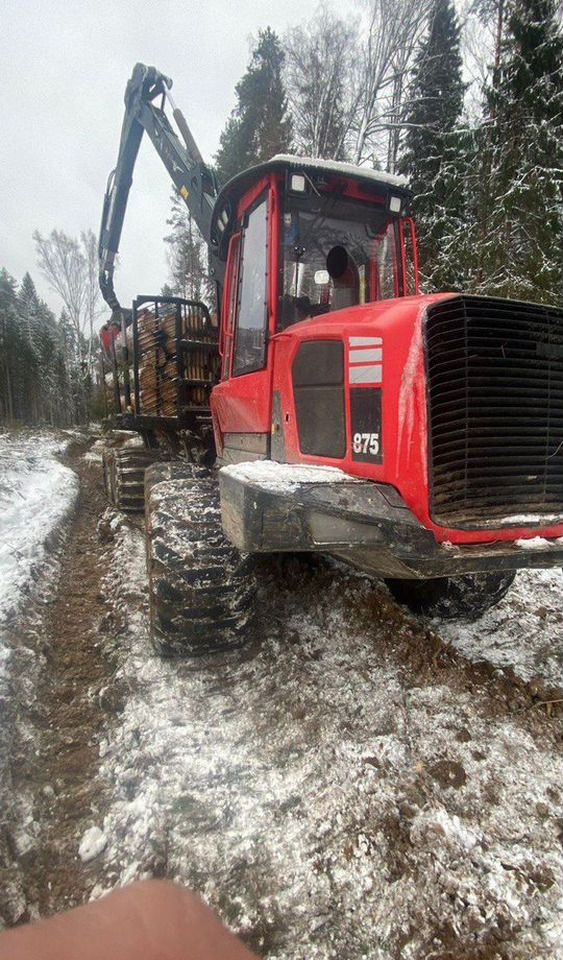 Новый Форвардер Komatsu 875: фото 28 Новый Форвардер Komatsu 875: фото 28