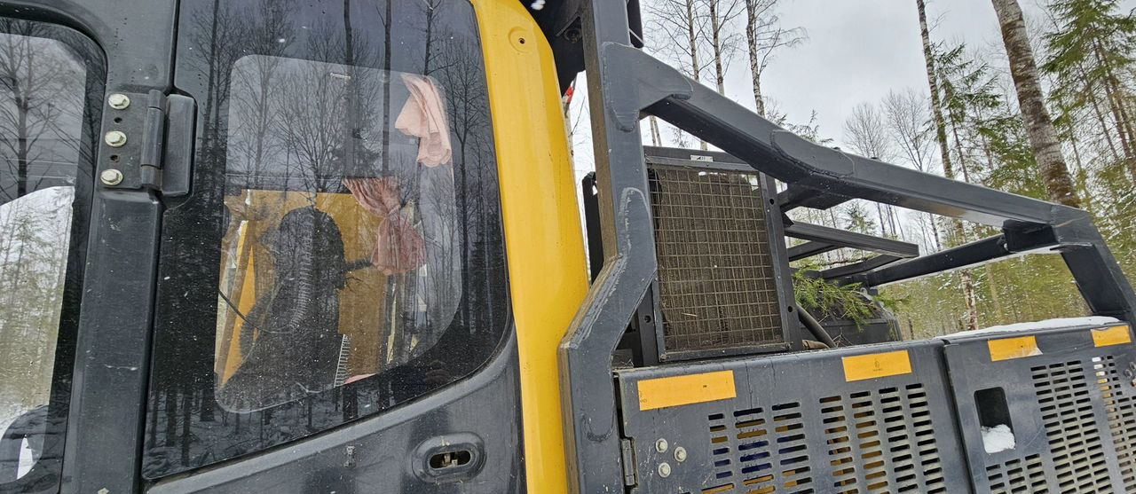 Новый Харвестер Komatsu PC200LC: фото 36 Новый Харвестер Komatsu PC200LC: фото 36