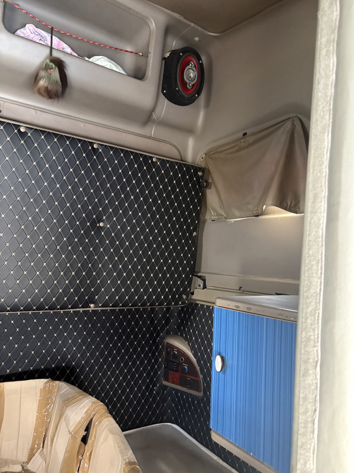 Тягач VOLVO VNL VNL 670: фото 18 Тягач VOLVO VNL VNL 670: фото 18