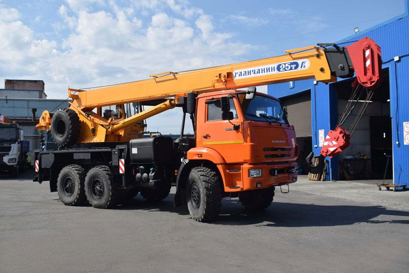 Автокран (г/п 25 т) вездеход 6×6 КамАЗ - Автокран: фото 1 Автокран (г/п 25 т) вездеход 6×6 КамАЗ - Автокран: фото 1